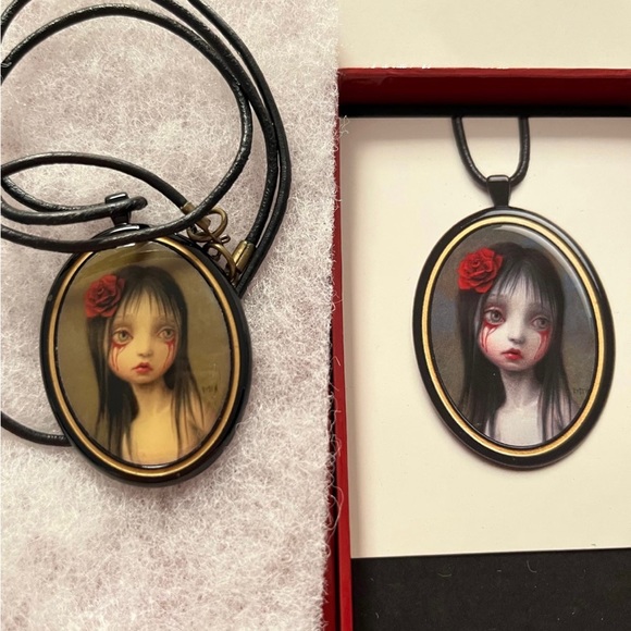 Mark ryden fine art necklace. - Picture 7 of 9
